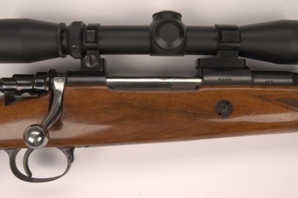 Fabrique Nationale Herstal Deluxe Mauser .270WIN 23" 1949 USED